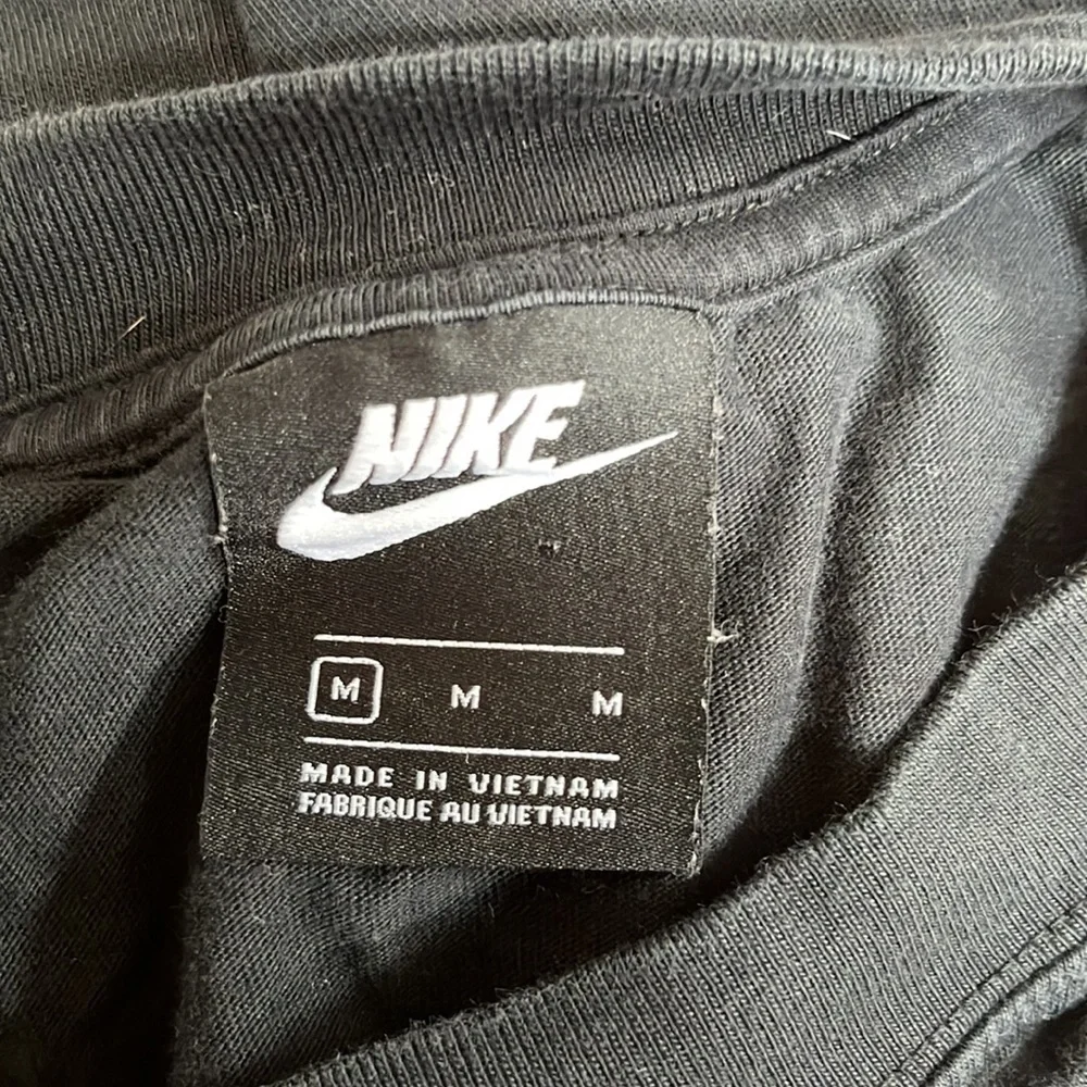Nike Crop Top t-shirt Size Medium